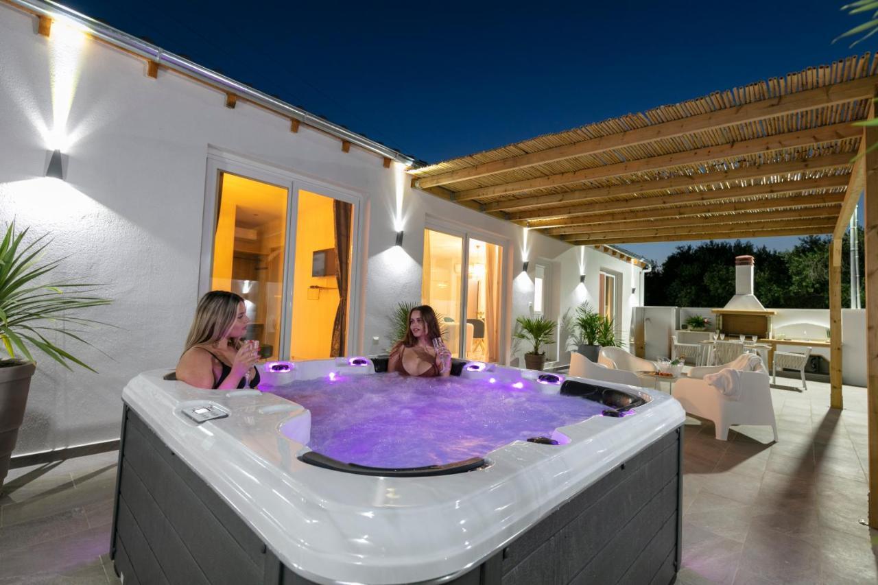 Jacuzzi Deluxe Villa Σκάλα Σωτήρος Εξωτερικό φωτογραφία