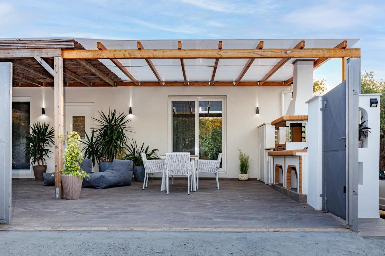 Jacuzzi Deluxe Villa Σκάλα Σωτήρος Εξωτερικό φωτογραφία