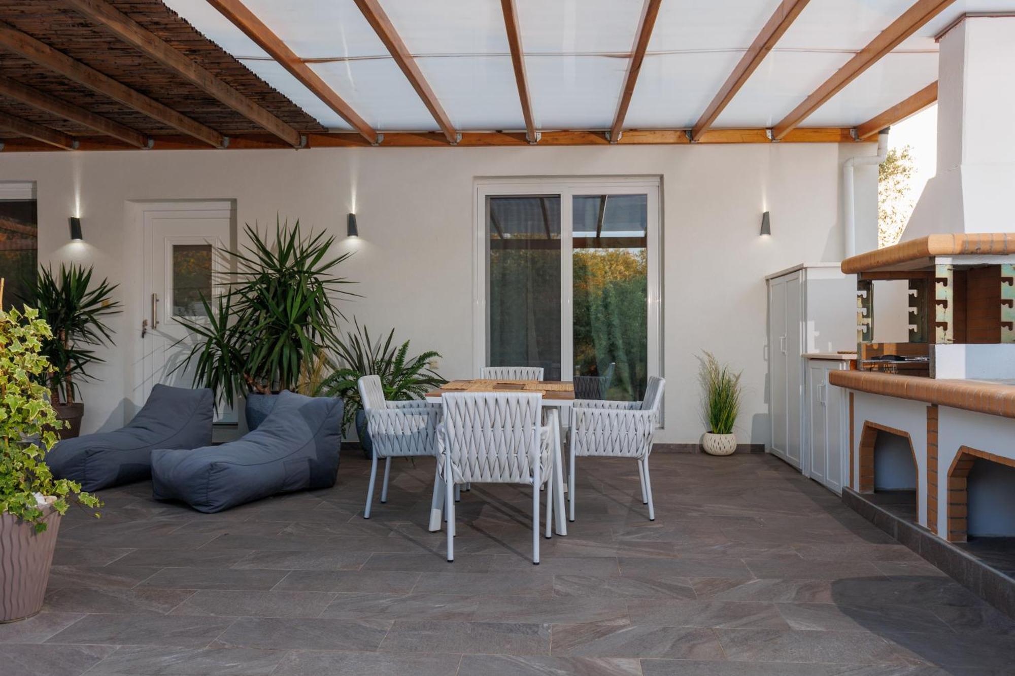Jacuzzi Deluxe Villa Σκάλα Σωτήρος Εξωτερικό φωτογραφία