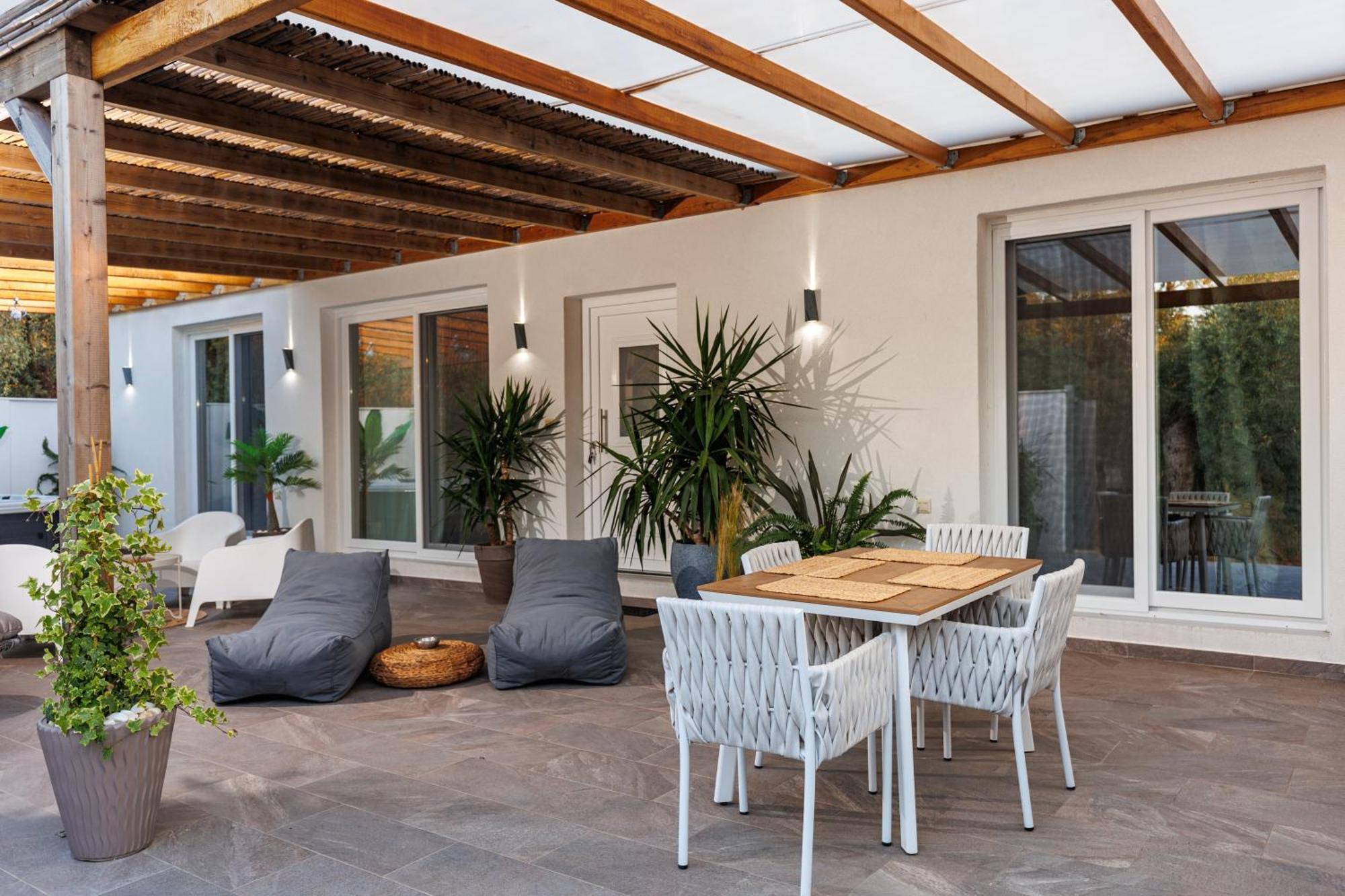 Jacuzzi Deluxe Villa Σκάλα Σωτήρος Εξωτερικό φωτογραφία